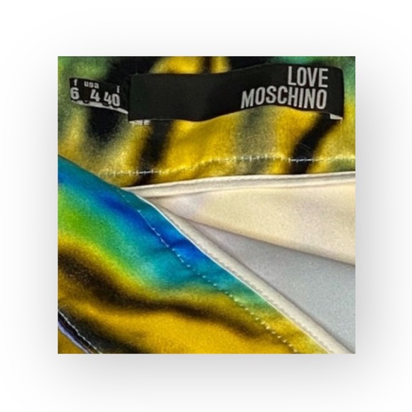 new Love Moschino ❤︎ Time Warp Psychedelic Tie Dye Print Mini Skirt ❤︎ Size 4 - Picture 9 of 17